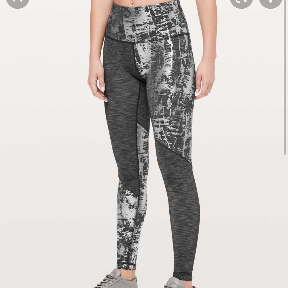 Lululemon leggings size 6, metallic, high waist